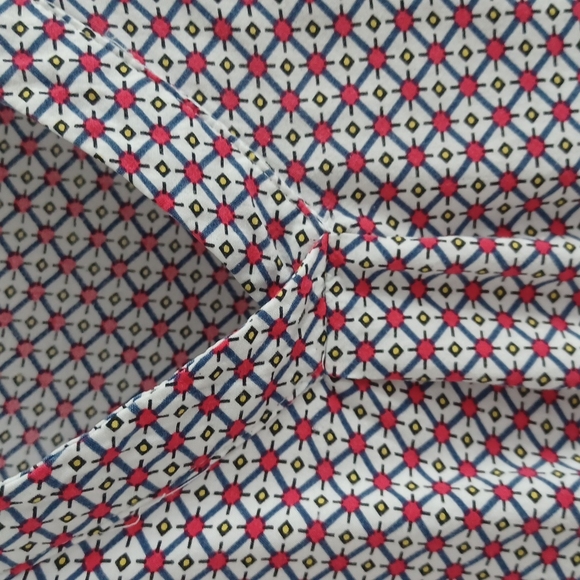 Shirt - Picture 2 of 6